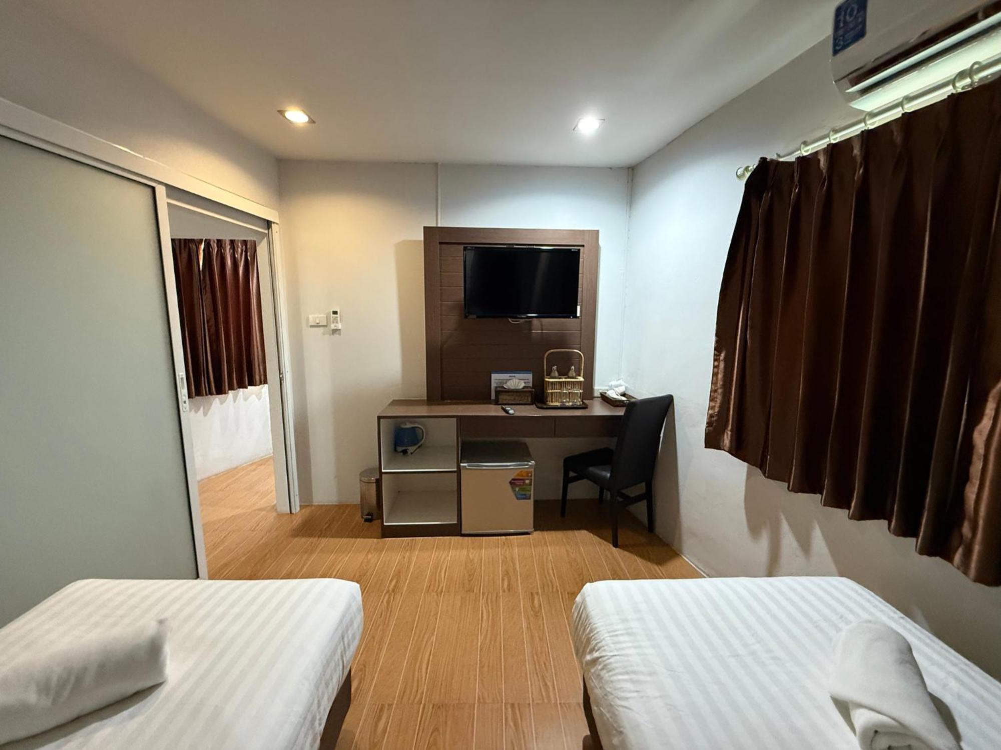 נונטאבורי Bed By Cruise Hotel At Samakkhi-Tivanont מראה חיצוני תמונה
